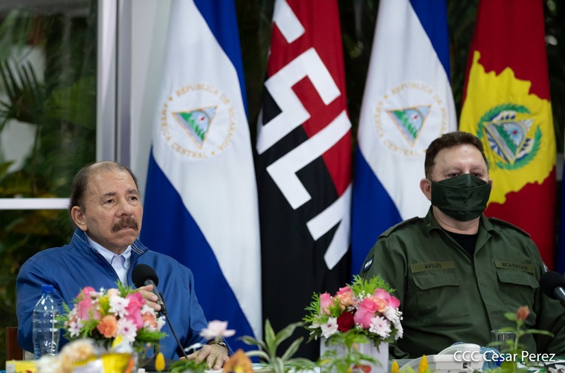 COMANDANTE